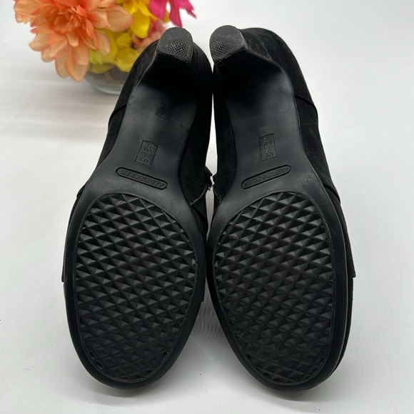 Aerosoles Black Suede Ankle Boots Size 7 BAB6408J - Picture 6 of 7